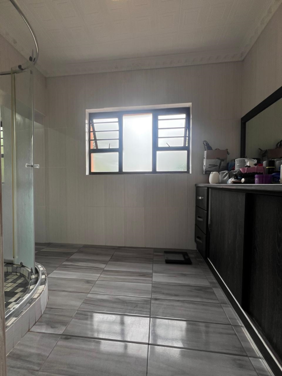 4 Bedroom Property for Sale in Vanes Estate Eastern Cape